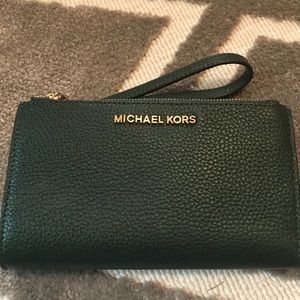Double zip Michael Kors wristlet wallet